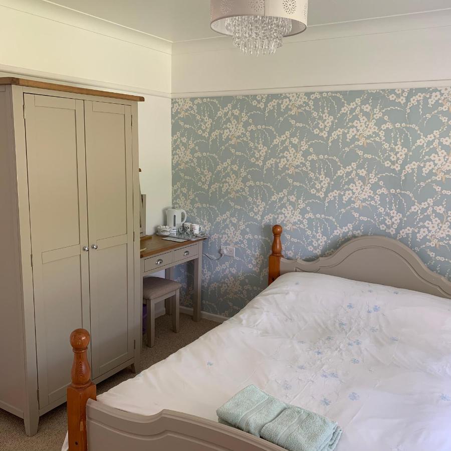 Nettle Bank Bed and Breakfast Lyme Regis Eksteriør billede